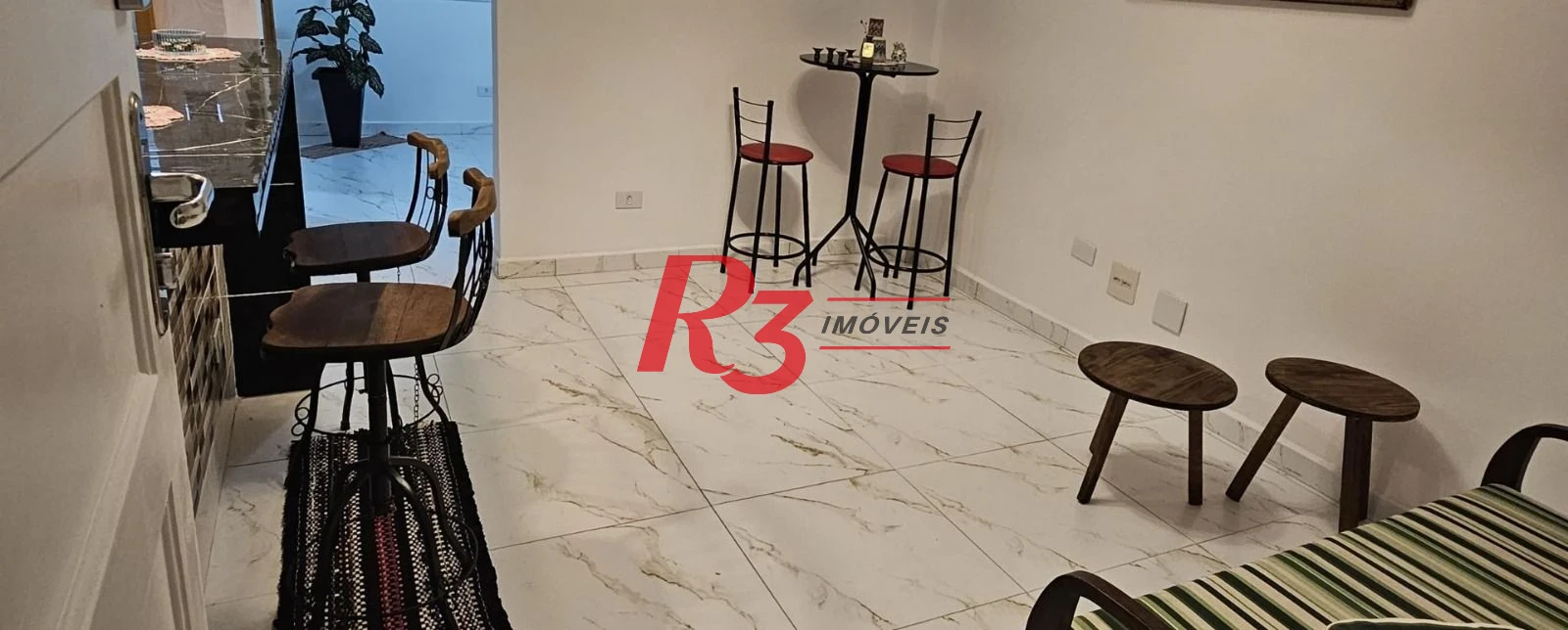 Apartamento com 1 dormitório à venda, 42 m² por R$ 400.000,00 - Gonzaga - Santos/SP