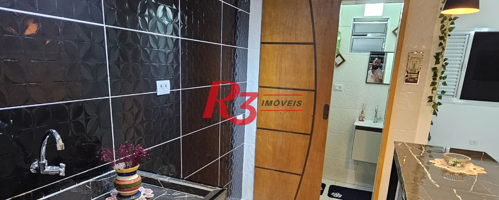 Apartamento com 1 dormitório à venda, 42 m² por R$ 400.000,00 - Gonzaga - Santos/SP