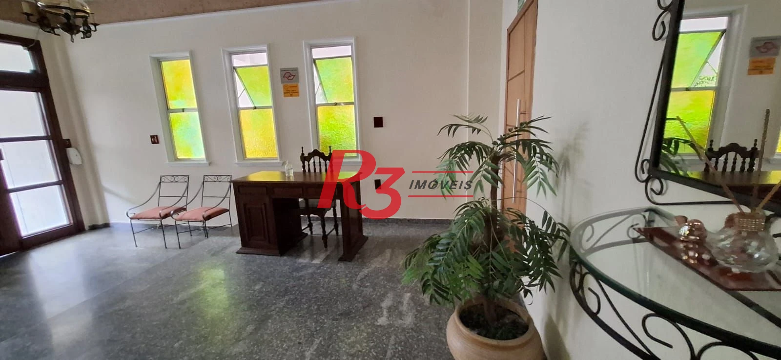 Apartamento com 2 dormitórios à venda, 81 m² por R$ 550.000,00 - Aparecida - Santos/SP