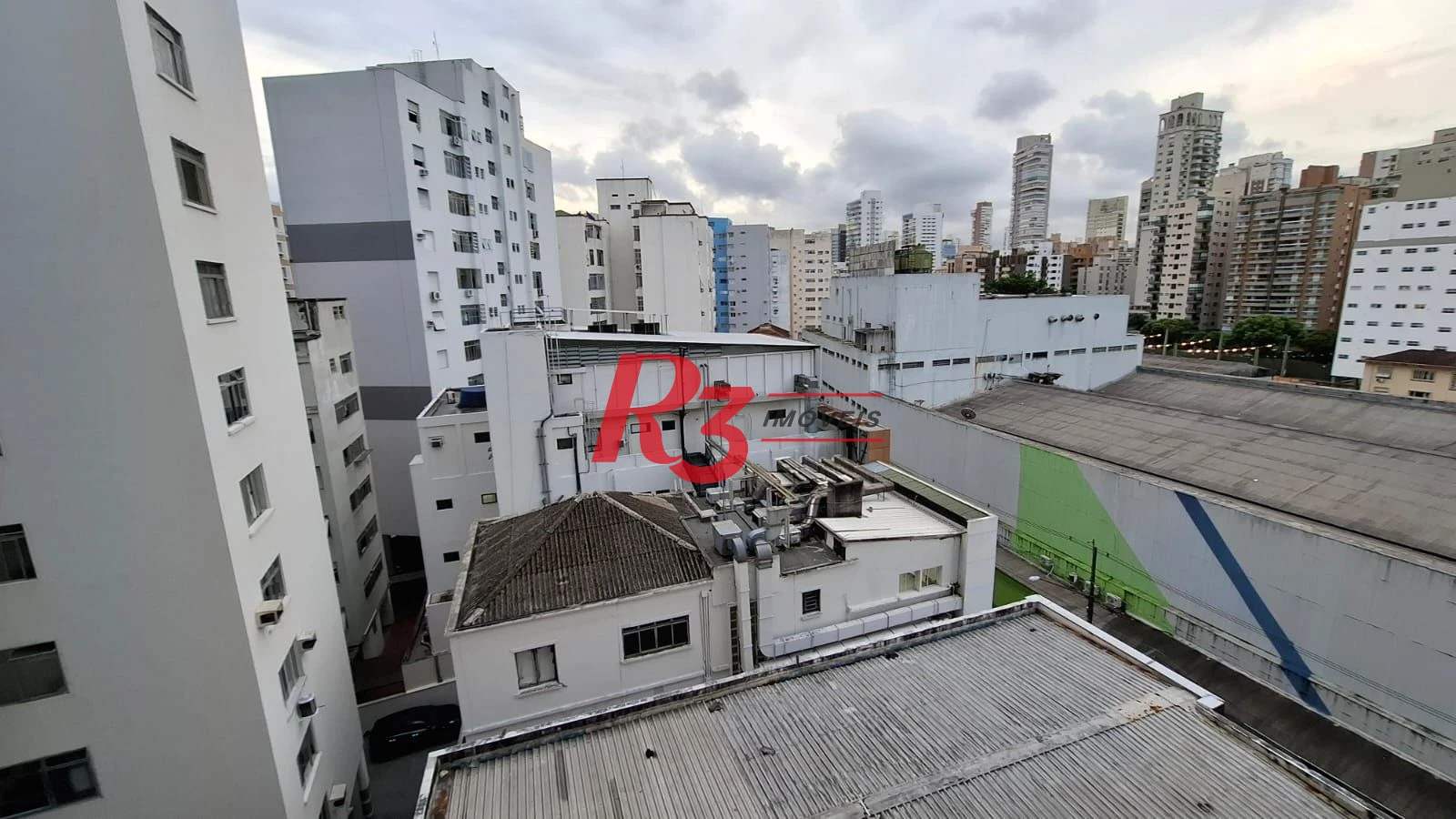 Apartamento á venda, 2 quartos, no Boqueirão em Santos SP