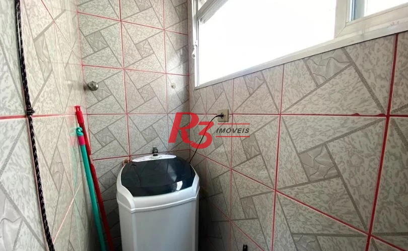 Apartamento á venda, 2 quartos, no Boqueirão em Santos SP