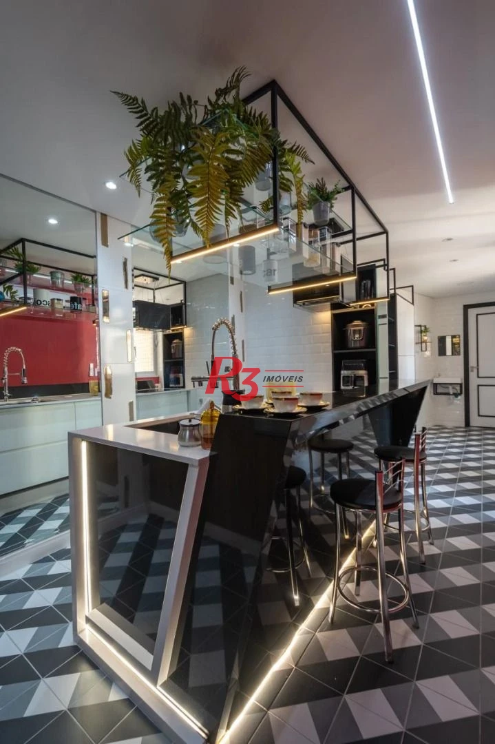 Apartamento Amplo com Design Premiado de Frente para o Mar no Gonzaga