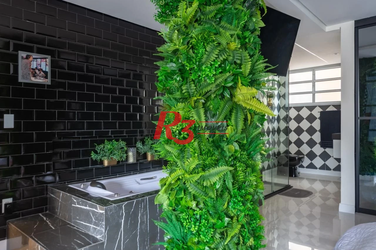 Apartamento Amplo com Design Premiado de Frente para o Mar no Gonzaga