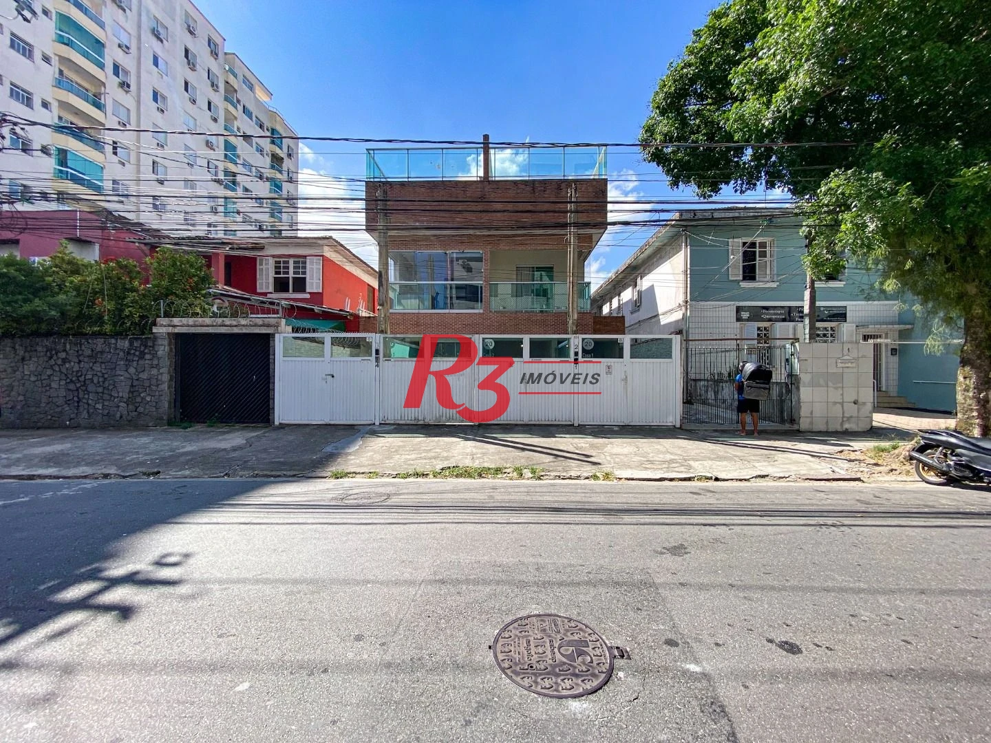 casa com 8 quartos ideal para hostel proximo as faculdades