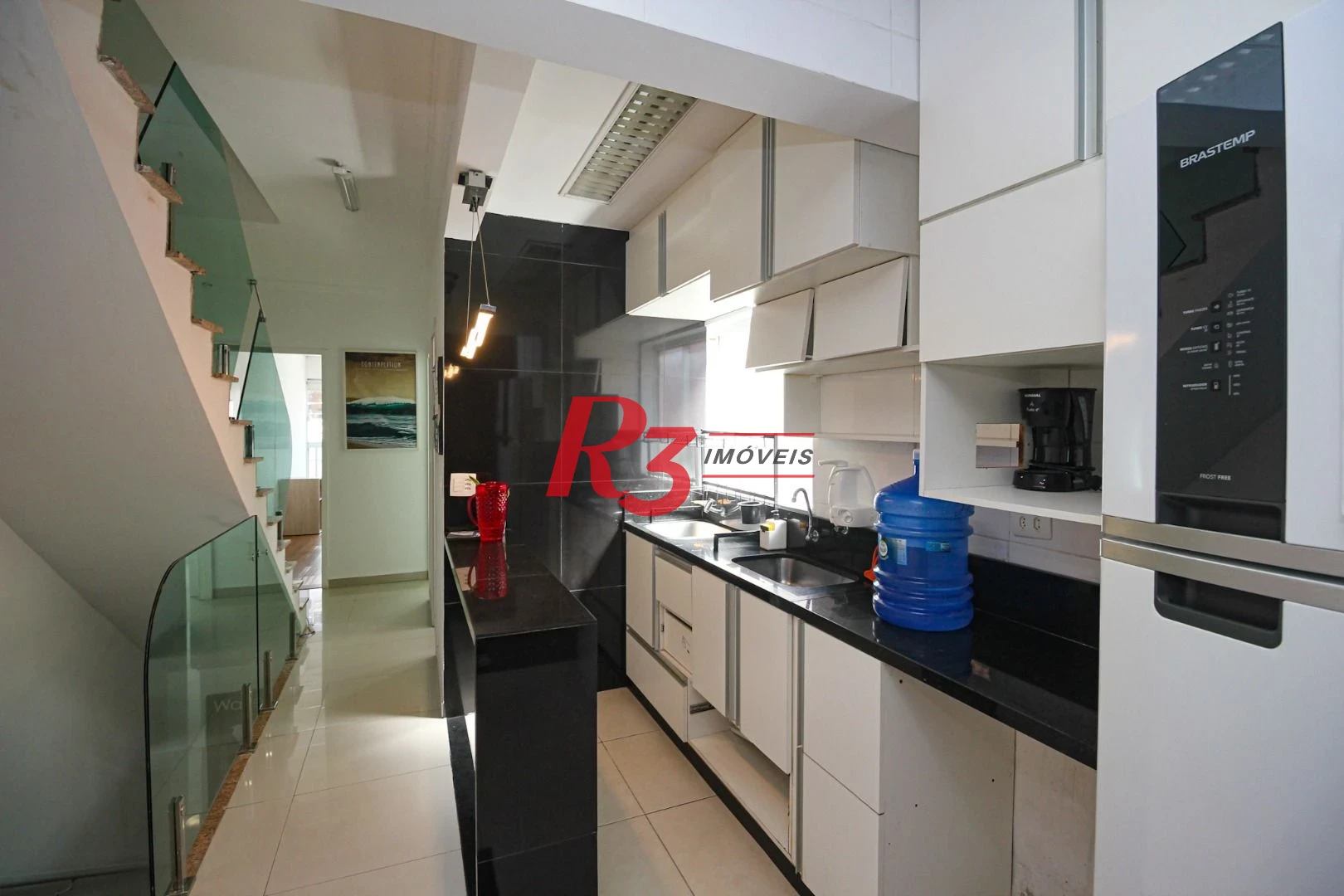 casa com 8 quartos ideal para hostel proximo as faculdades