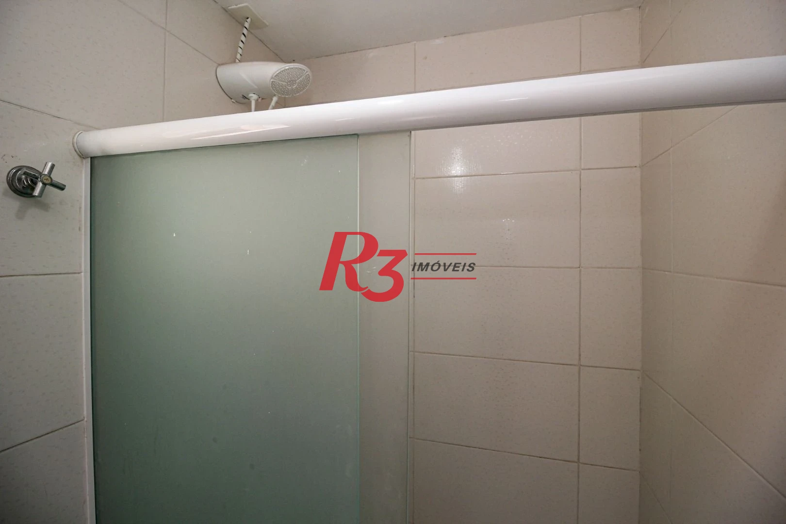 casa com 8 quartos ideal para hostel proximo as faculdades