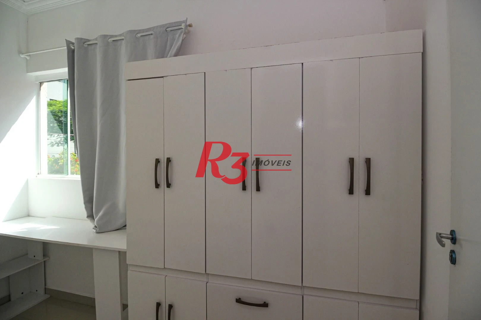 casa com 8 quartos ideal para hostel proximo as faculdades