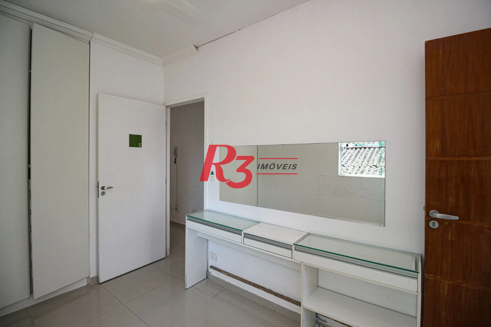 casa com 8 quartos ideal para hostel proximo as faculdades