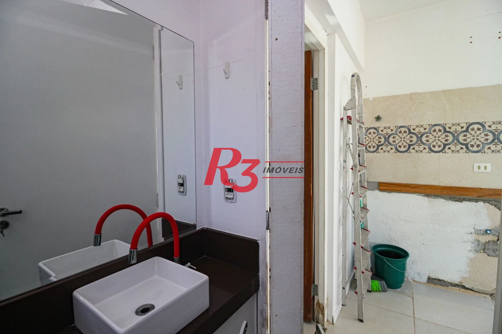 casa com 8 quartos ideal para hostel proximo as faculdades