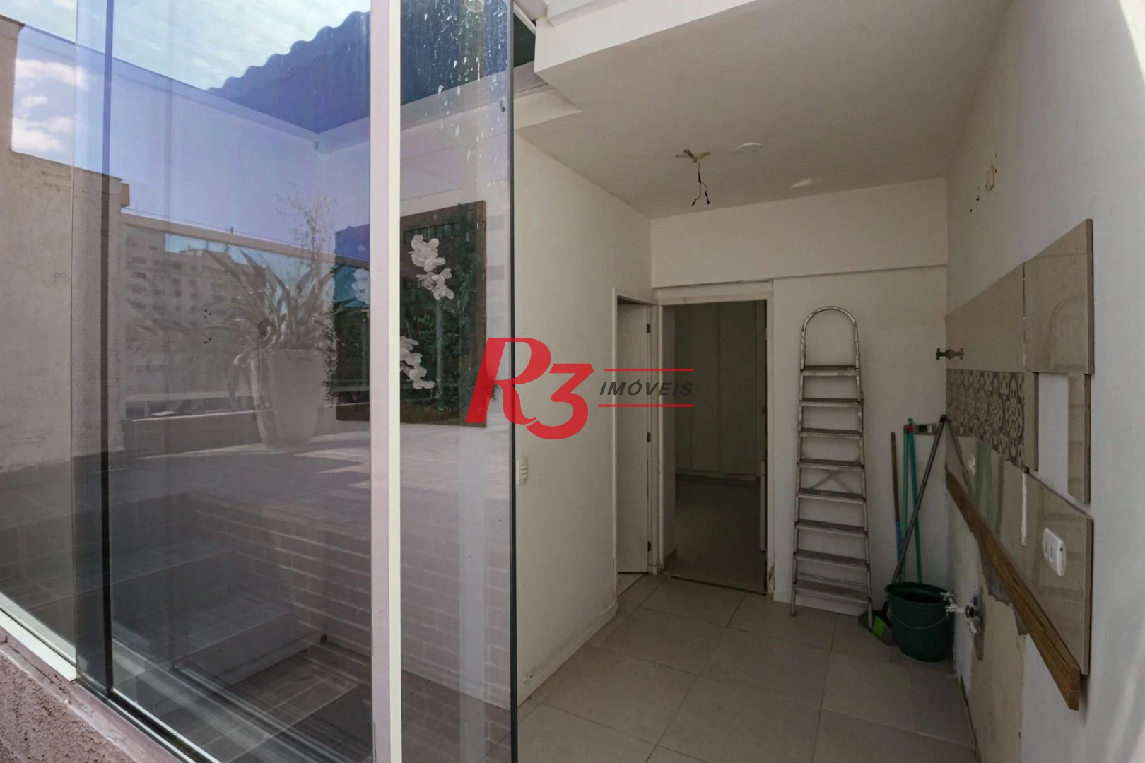 casa com 8 quartos ideal para hostel proximo as faculdades