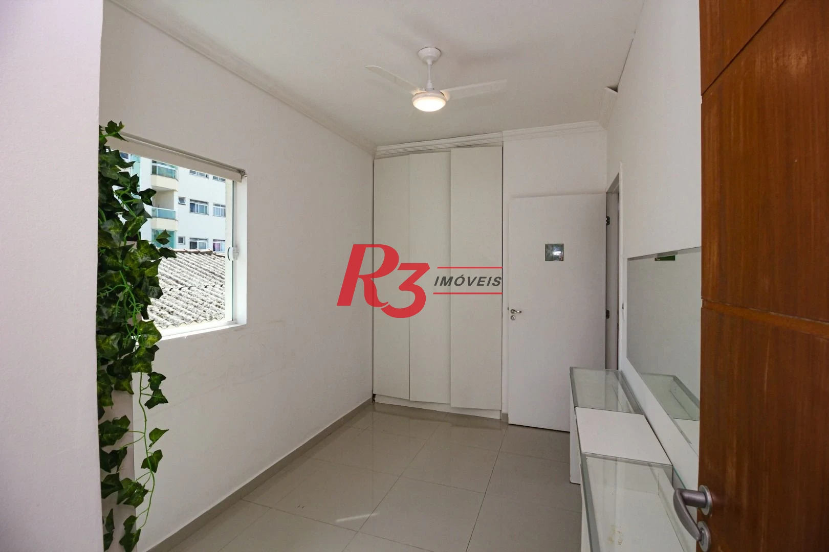 casa com 8 quartos ideal para hostel proximo as faculdades