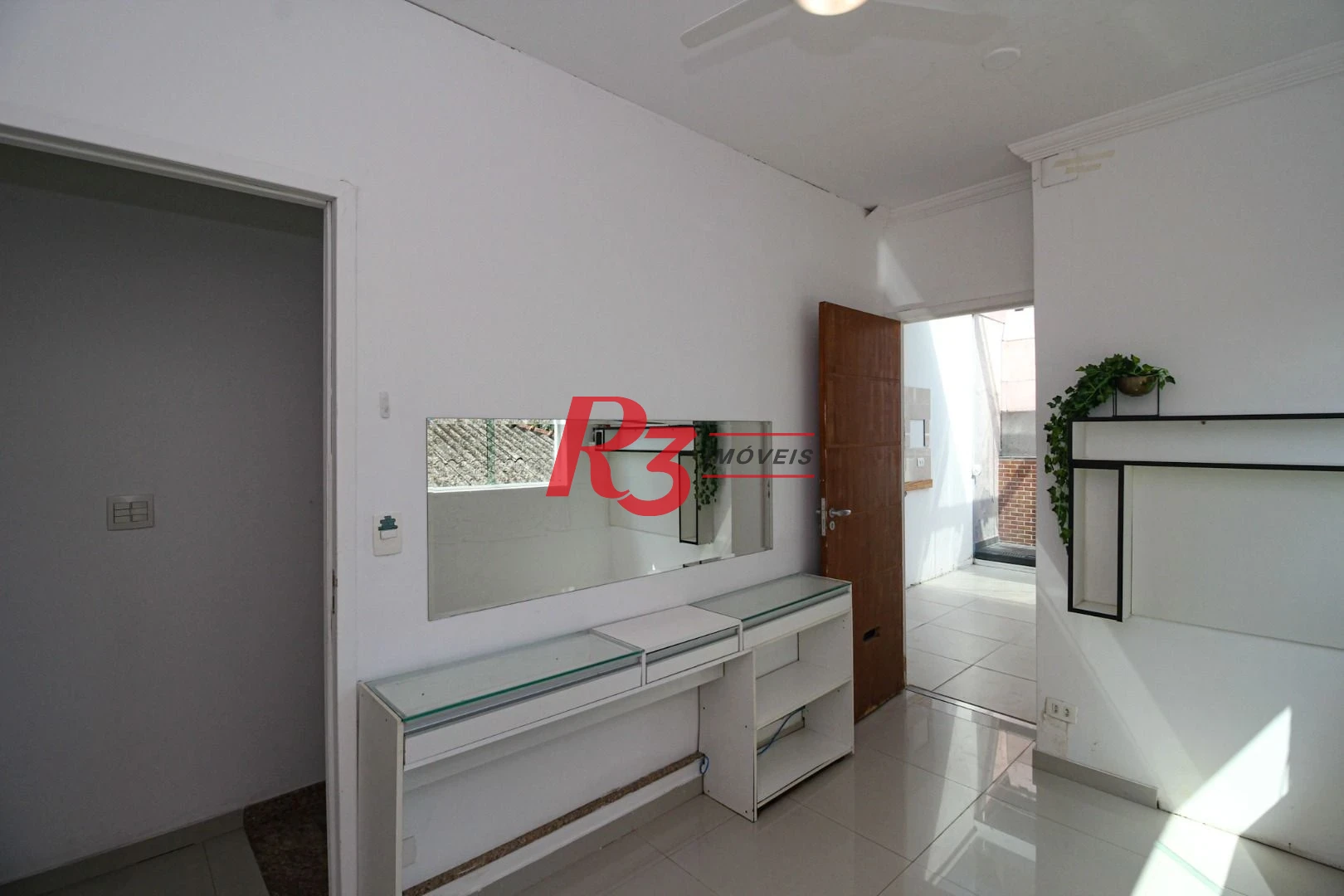 casa com 8 quartos ideal para hostel proximo as faculdades