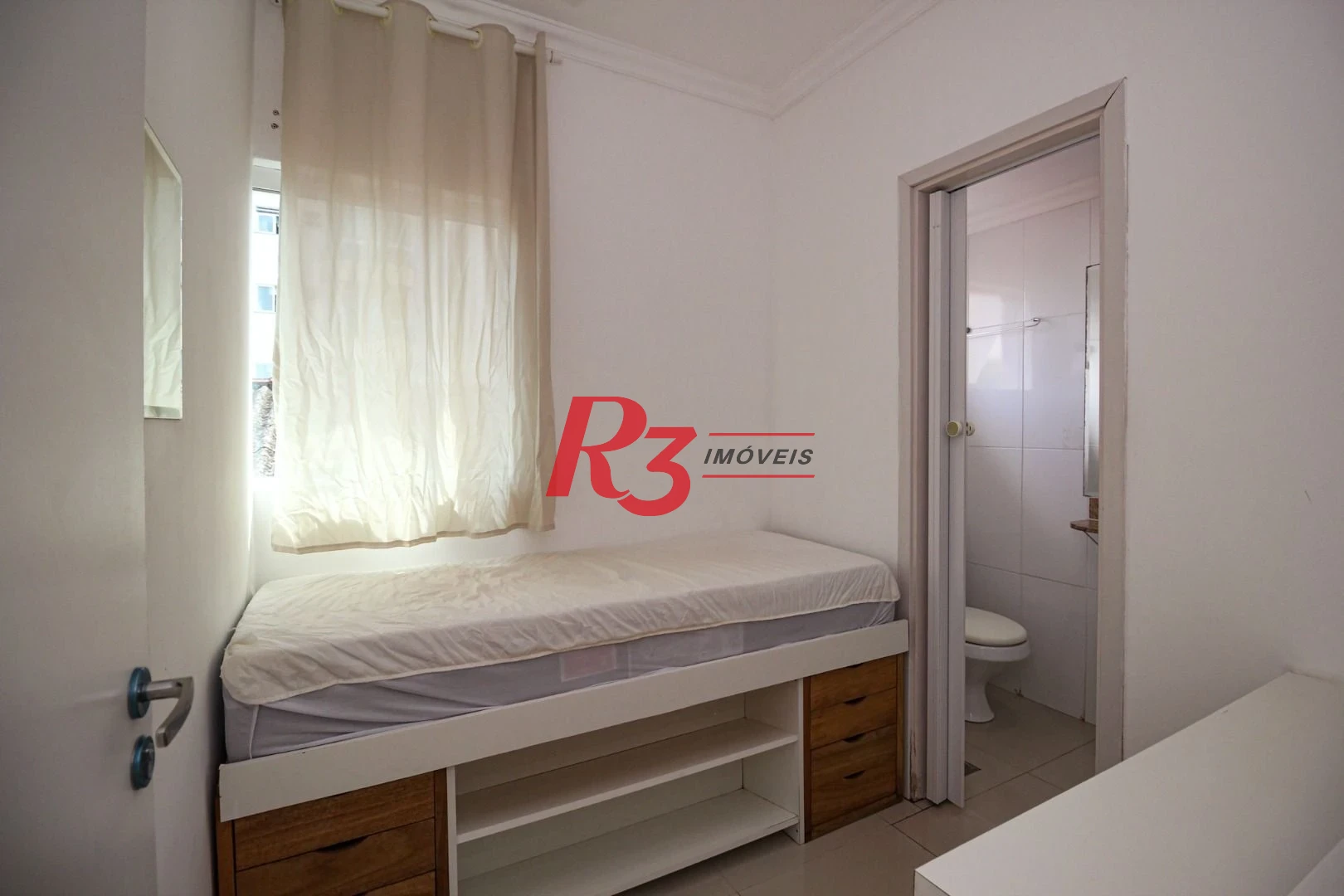 casa com 8 quartos ideal para hostel proximo as faculdades