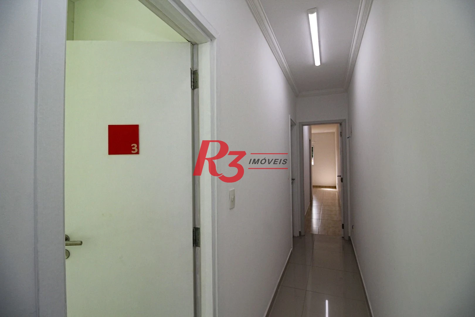 casa com 8 quartos ideal para hostel proximo as faculdades