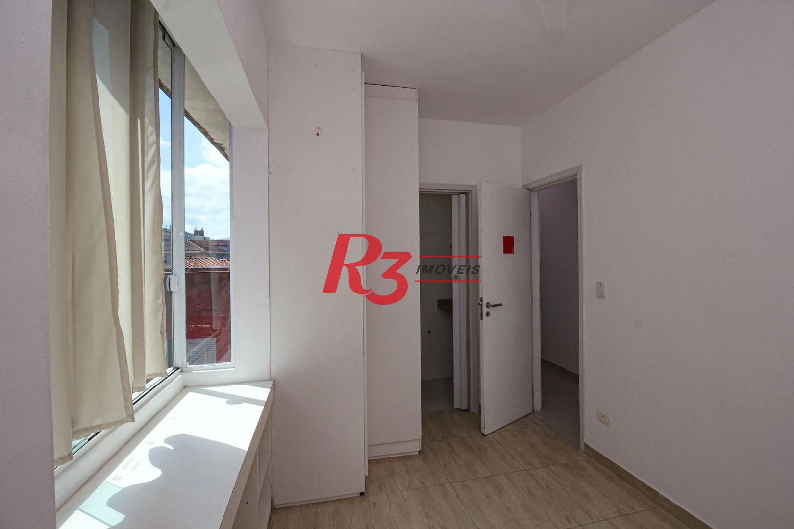 casa com 8 quartos ideal para hostel proximo as faculdades