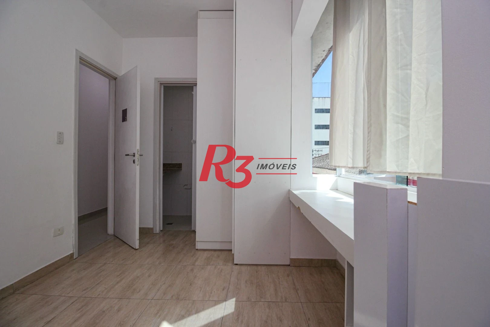 casa com 8 quartos ideal para hostel proximo as faculdades