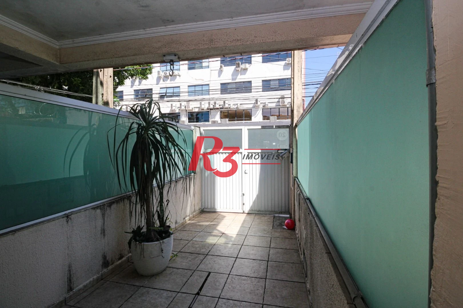 casa com 8 quartos ideal para hostel proximo as faculdades