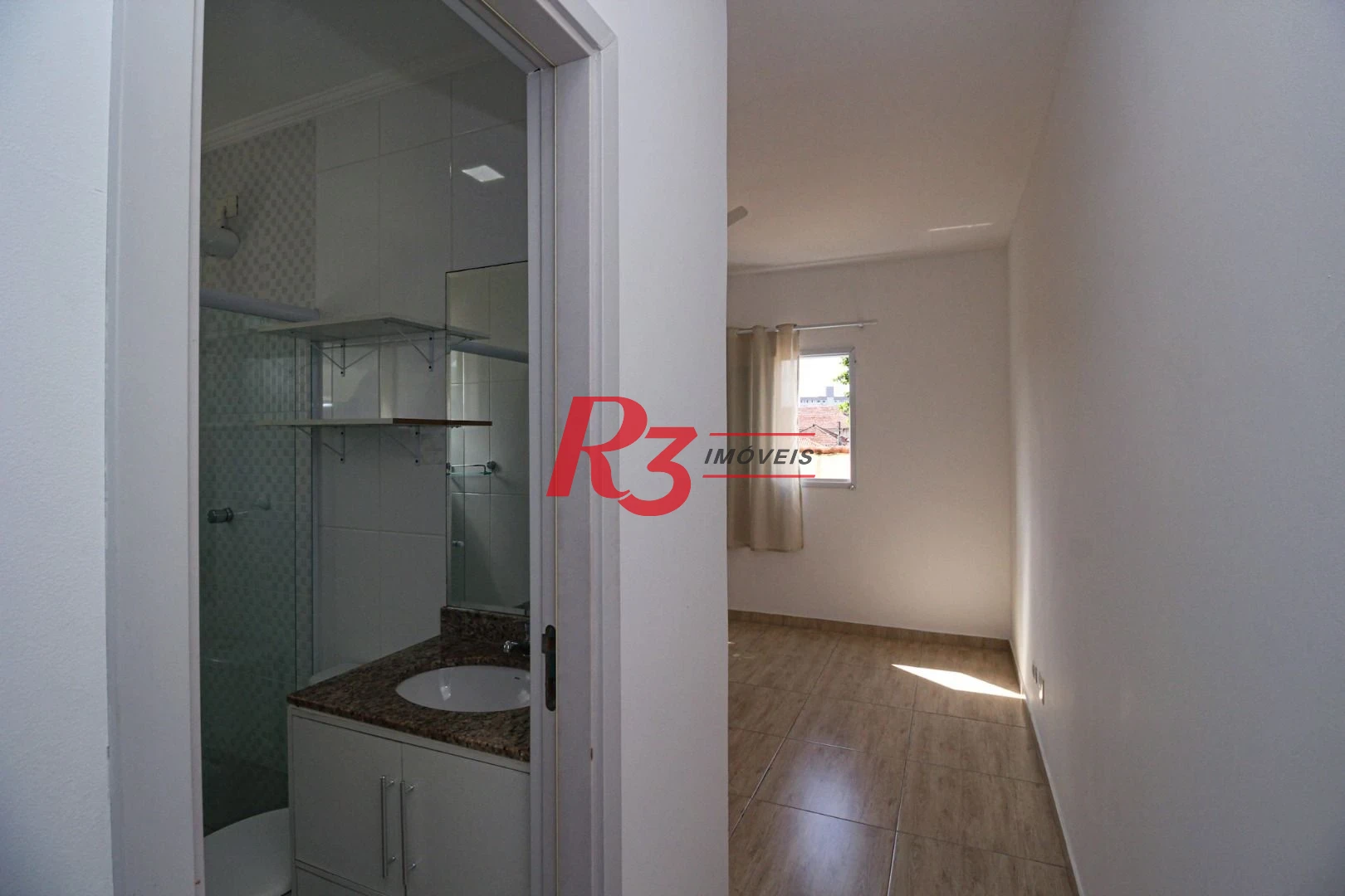 casa com 8 quartos ideal para hostel proximo as faculdades