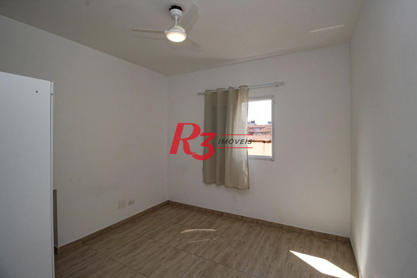 casa com 8 quartos ideal para hostel proximo as faculdades