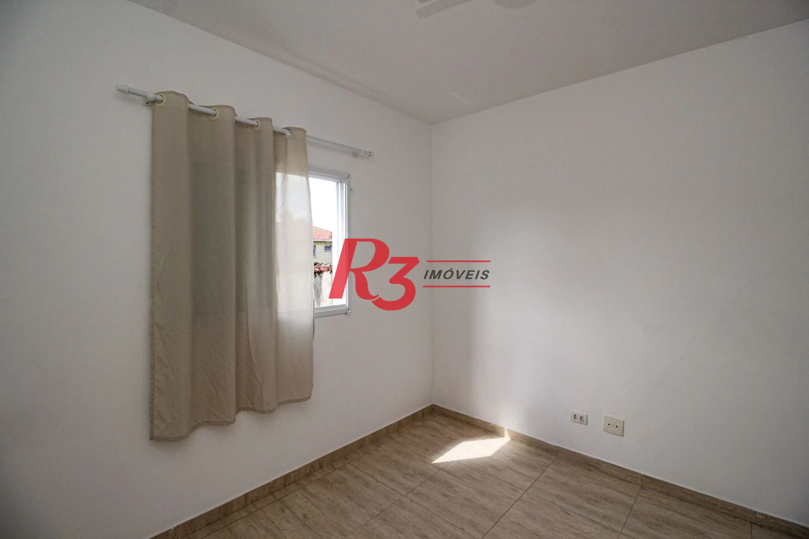 casa com 8 quartos ideal para hostel proximo as faculdades