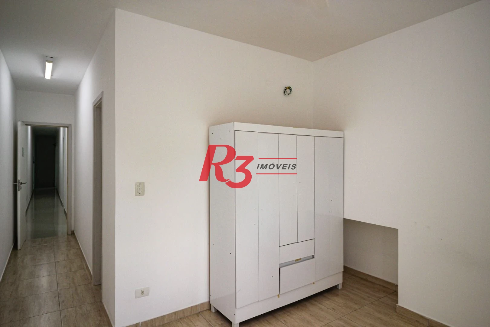casa com 8 quartos ideal para hostel proximo as faculdades