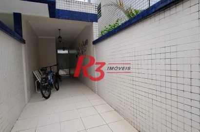 Casa com 3 dormitórios à venda, 126 m² por R$ 950.000,00 - Boqueirão - Santos/SP