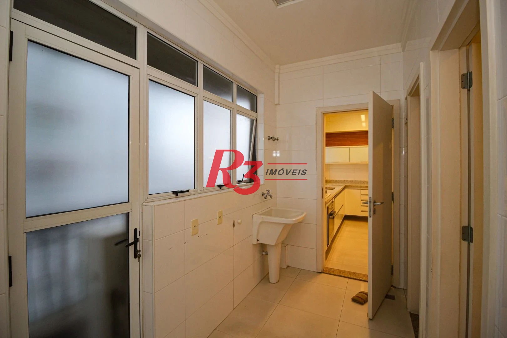 Apartamento com 3 dormitórios à venda, 204 m² por R$ 2.500.000,00 - Vila Rica - Santos/SP