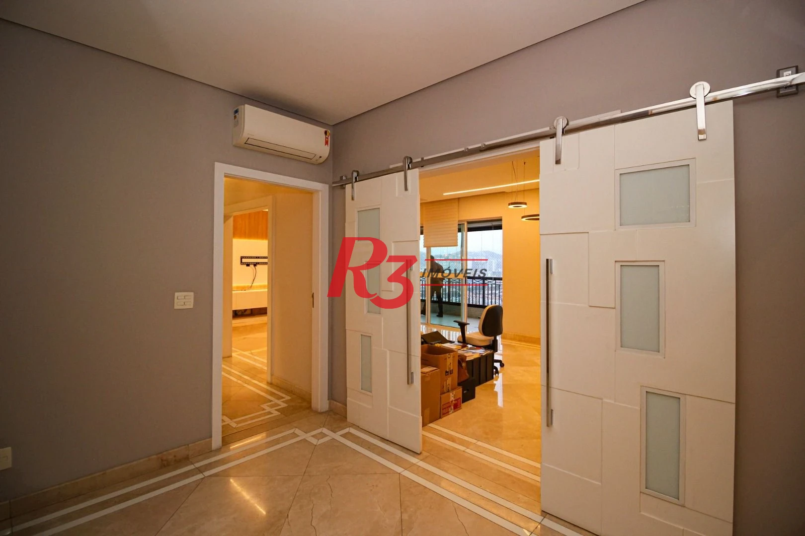 Apartamento com 3 dormitórios à venda, 204 m² por R$ 2.500.000,00 - Vila Rica - Santos/SP