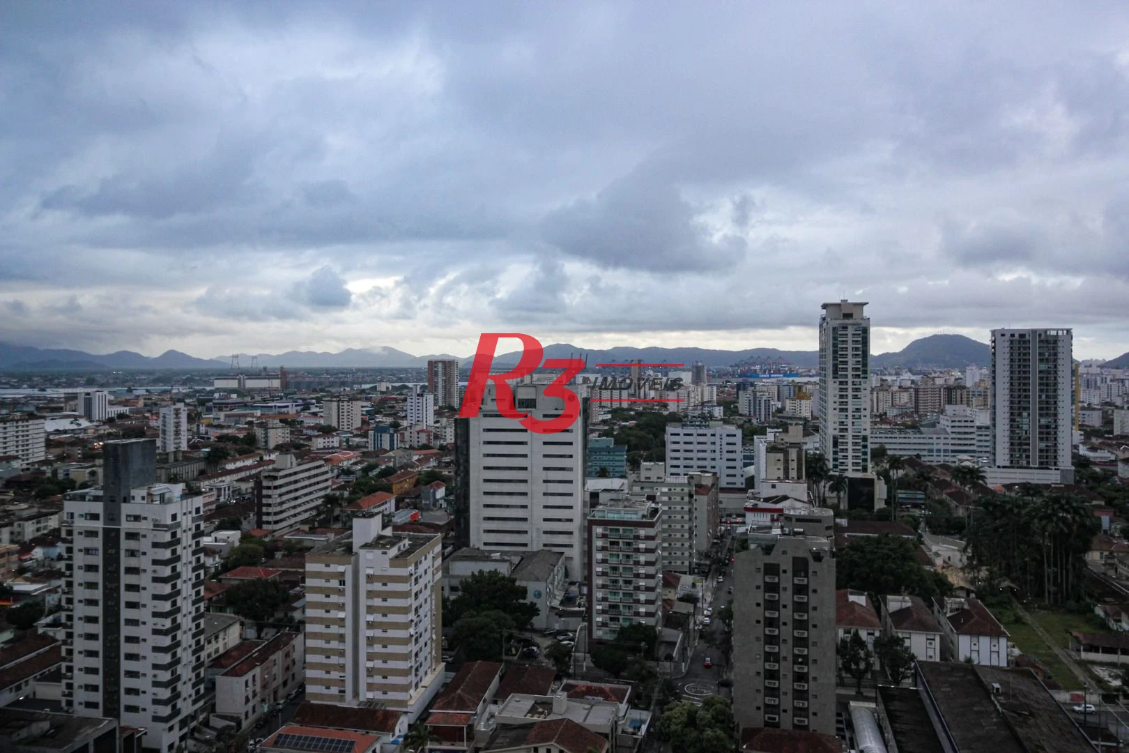 Apartamento com 3 dormitórios à venda, 204 m² por R$ 2.500.000,00 - Vila Rica - Santos/SP