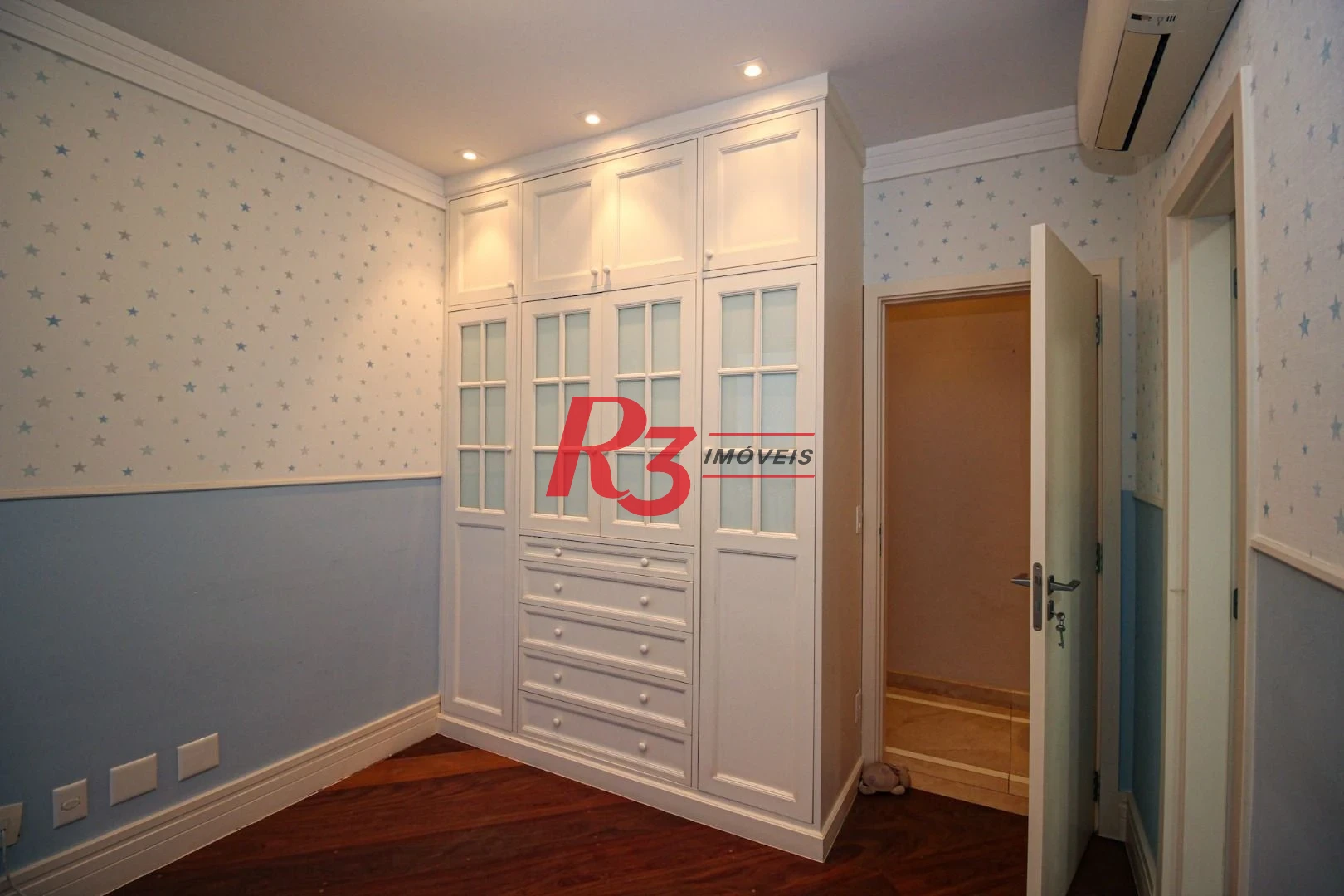 Apartamento com 3 dormitórios à venda, 204 m² por R$ 2.500.000,00 - Vila Rica - Santos/SP