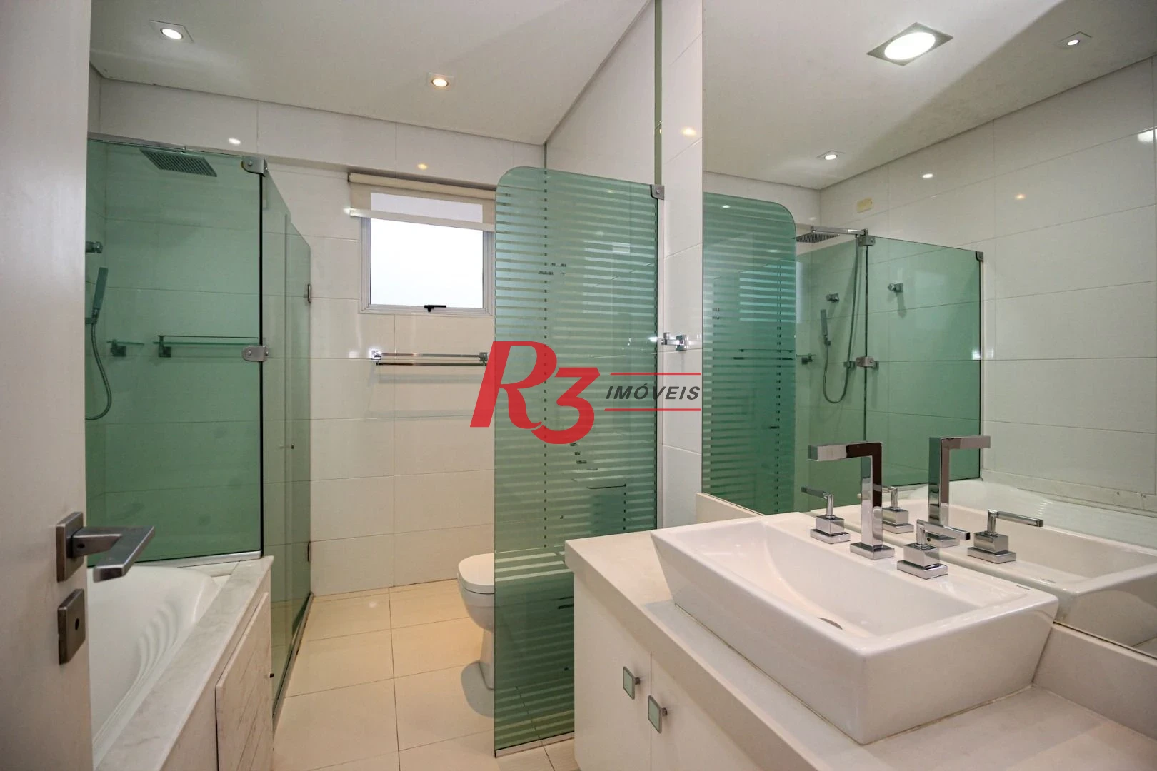 Apartamento com 3 dormitórios à venda, 204 m² por R$ 2.500.000,00 - Vila Rica - Santos/SP