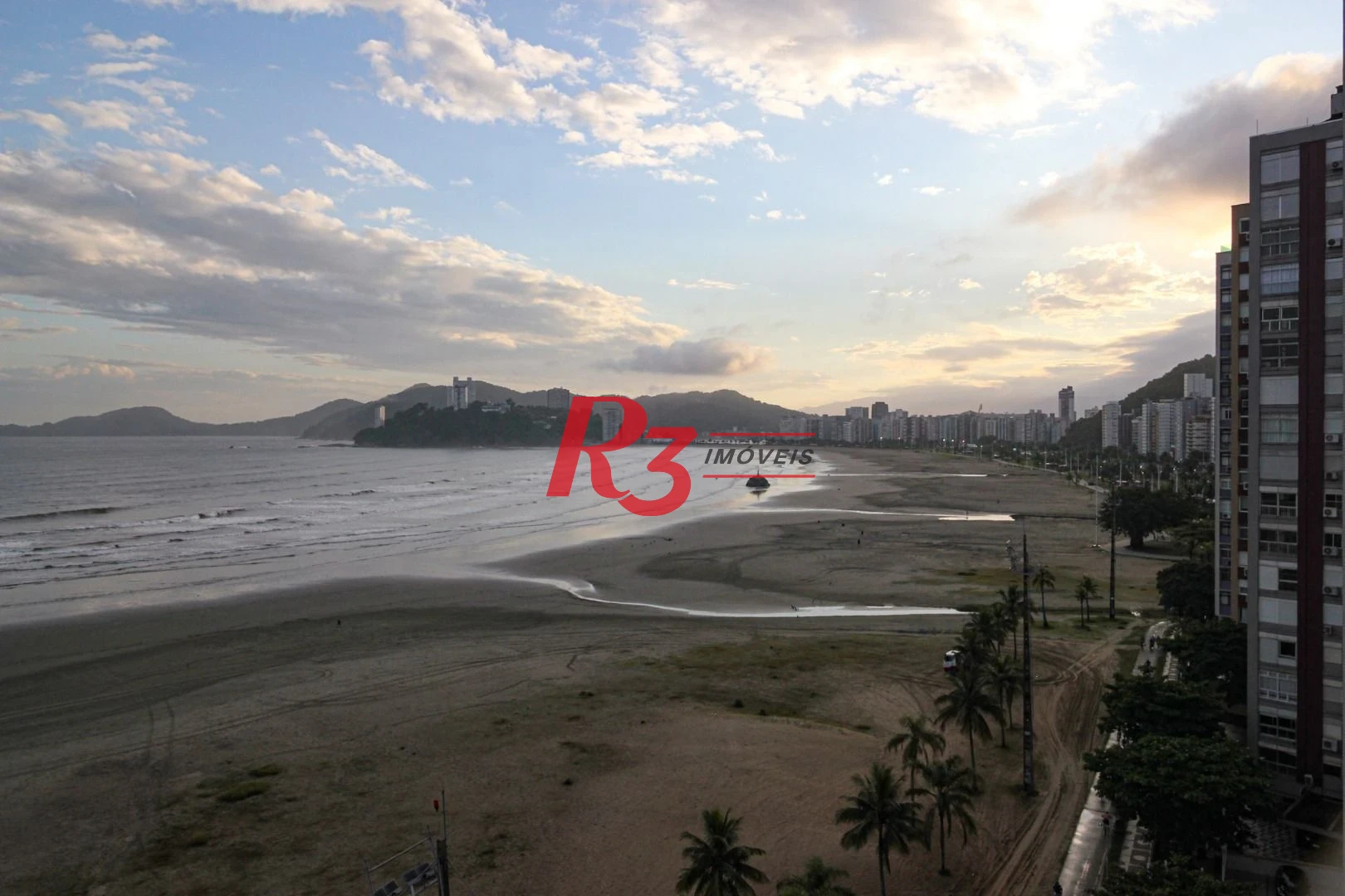 Apartamento com 3 dormitórios à venda, 215 m² por R$ 2.660.000,00 - José Menino - Santos/SP