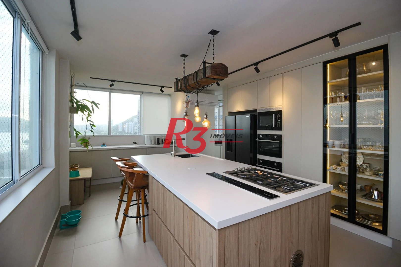 Apartamento com 3 dormitórios à venda, 215 m² por R$ 2.660.000,00 - José Menino - Santos/SP