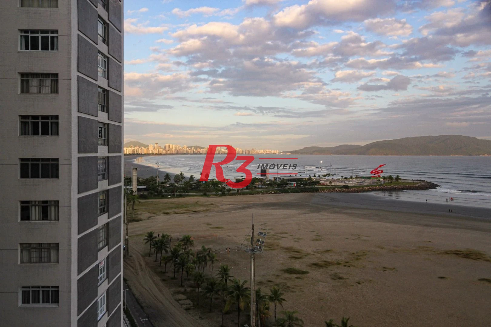 Apartamento com 3 dormitórios à venda, 215 m² por R$ 2.660.000,00 - José Menino - Santos/SP