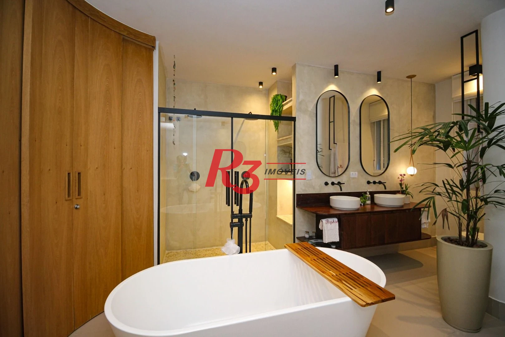 Apartamento com 3 dormitórios à venda, 215 m² por R$ 2.660.000,00 - José Menino - Santos/SP