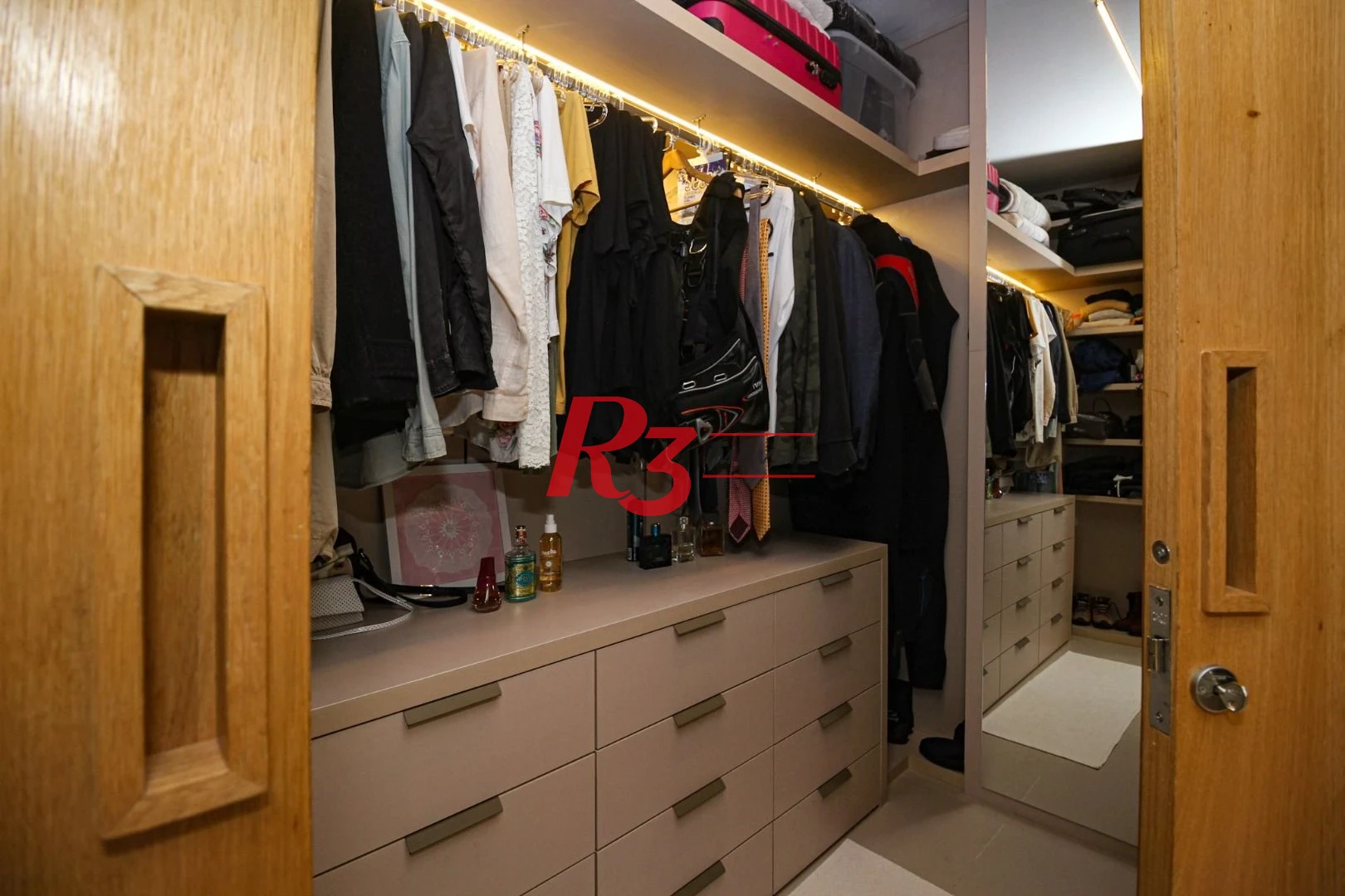 Apartamento com 3 dormitórios à venda, 215 m² por R$ 2.660.000,00 - José Menino - Santos/SP