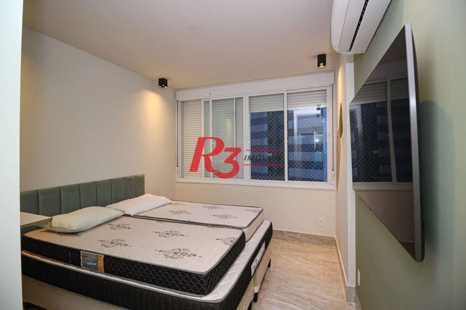 Apartamento com 3 dormitórios à venda, 215 m² por R$ 2.660.000,00 - José Menino - Santos/SP