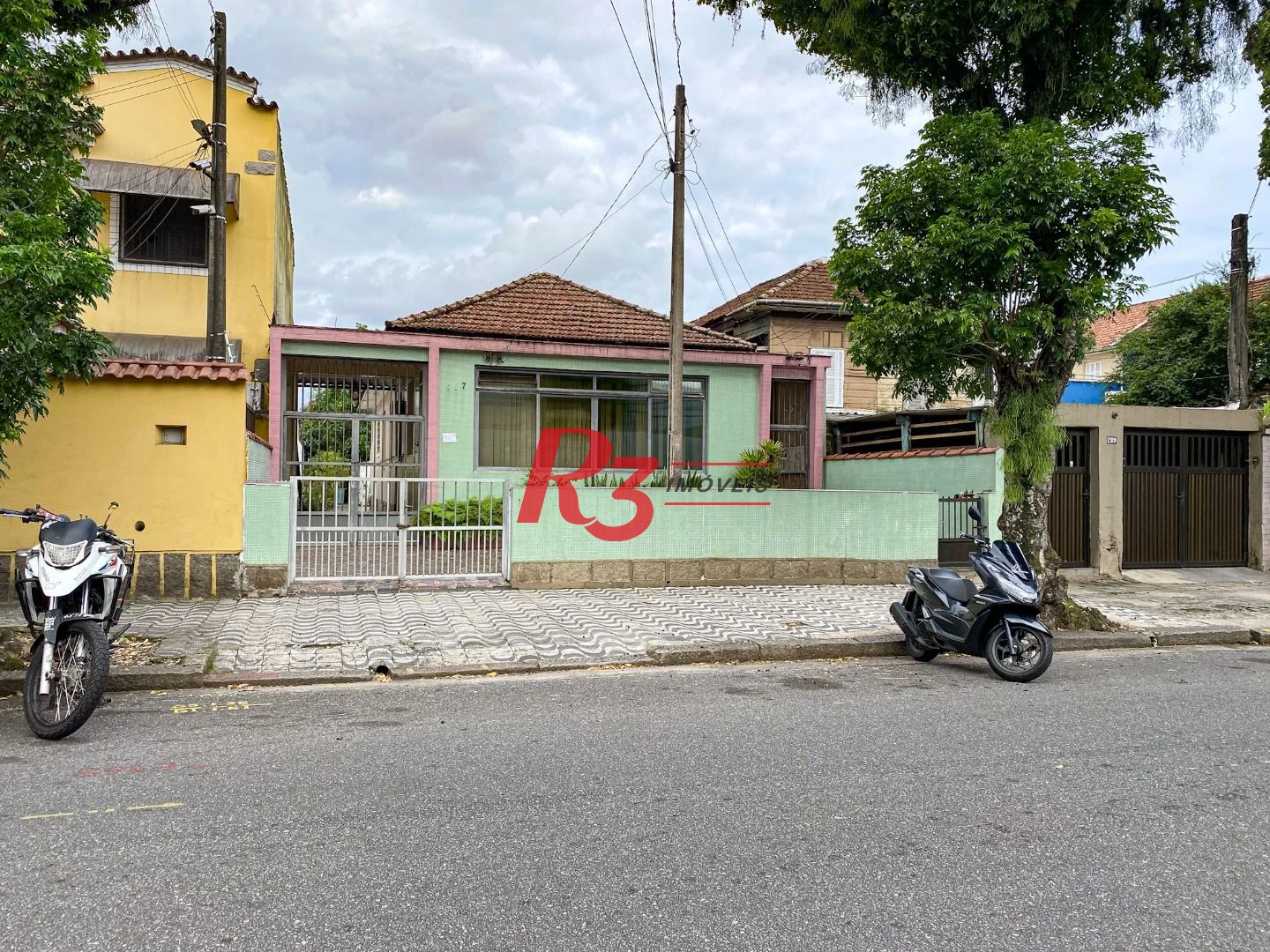 Terreno à venda, 500 m² por R$ 1.350.000,00 - Macuco - Santos/SP