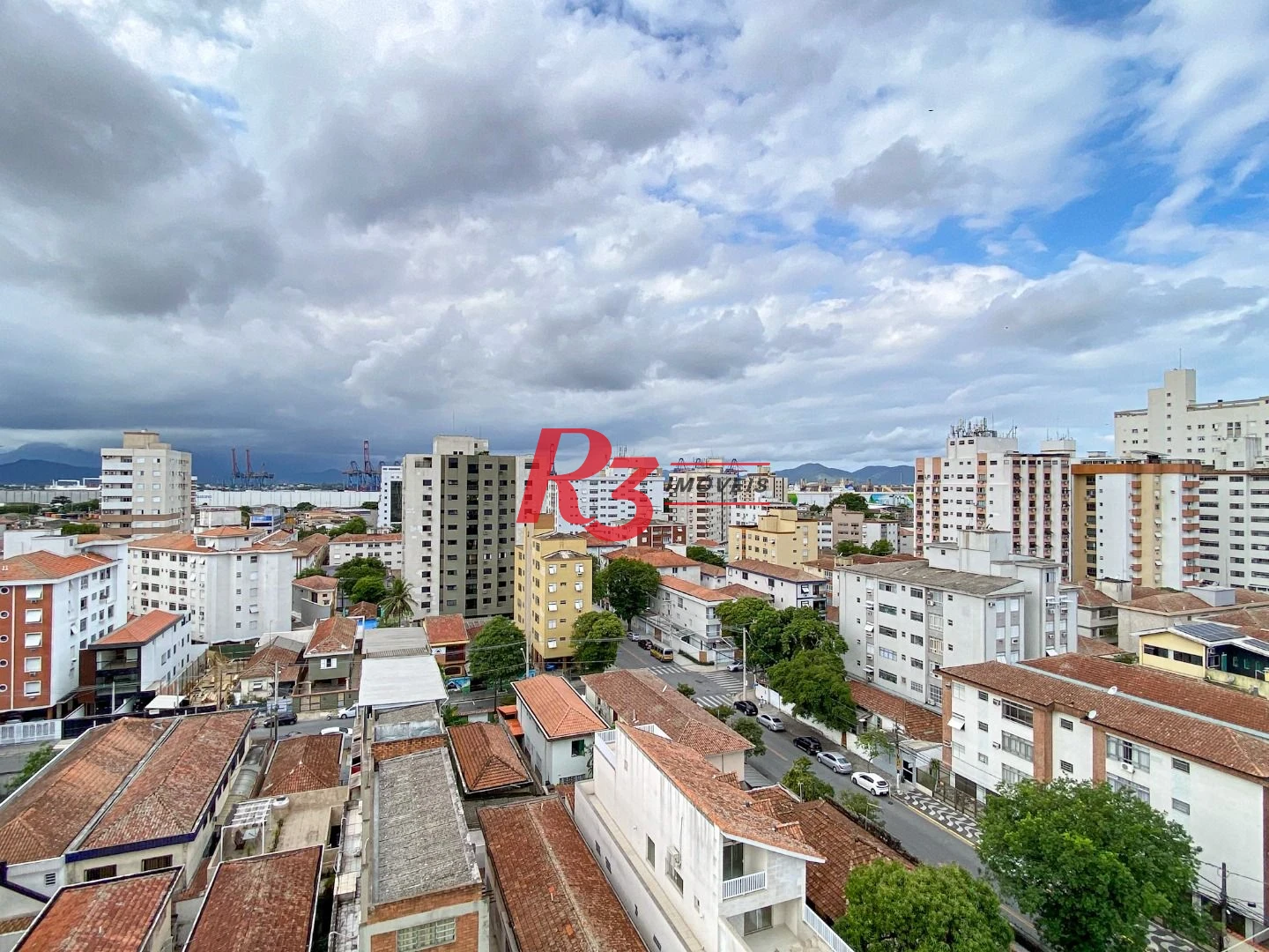 Apartamento com 2 dormitórios à venda, 111 m² por R$ 570.000,00 - Embaré - Santos/SP