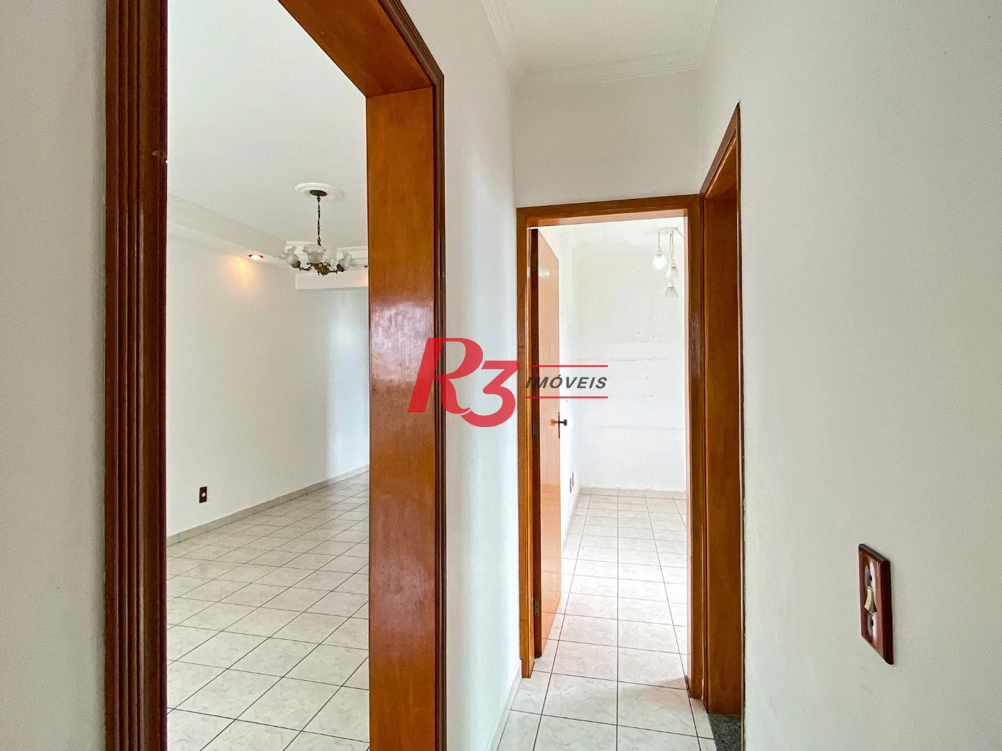 Apartamento com 2 dormitórios à venda, 111 m² por R$ 570.000,00 - Embaré - Santos/SP