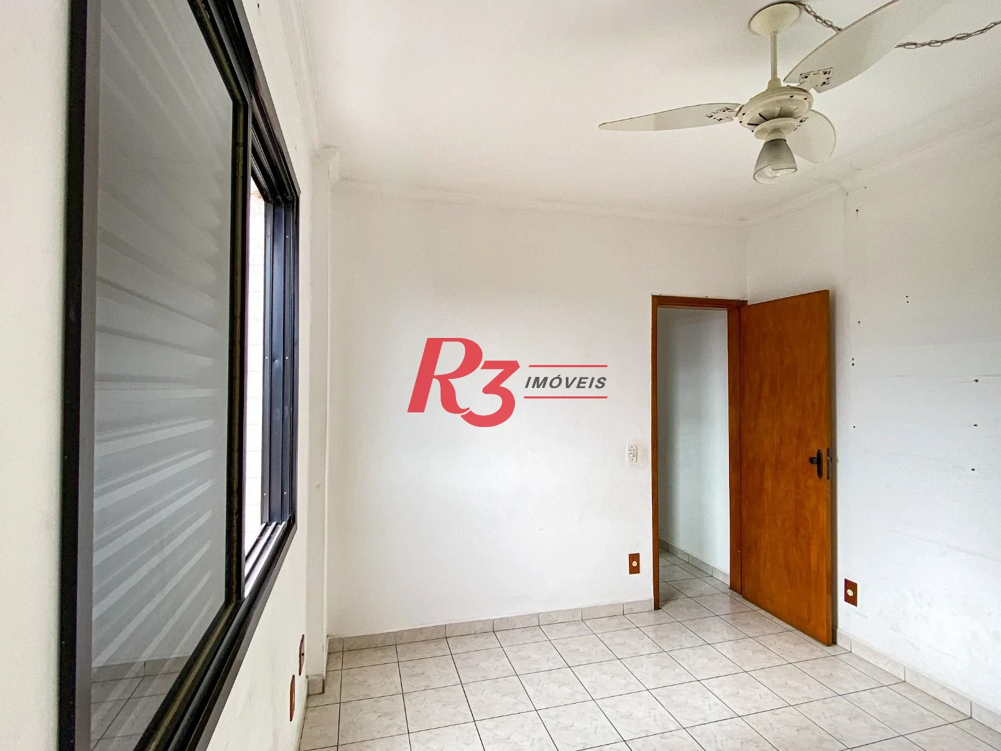 Apartamento com 2 dormitórios à venda, 111 m² por R$ 570.000,00 - Embaré - Santos/SP