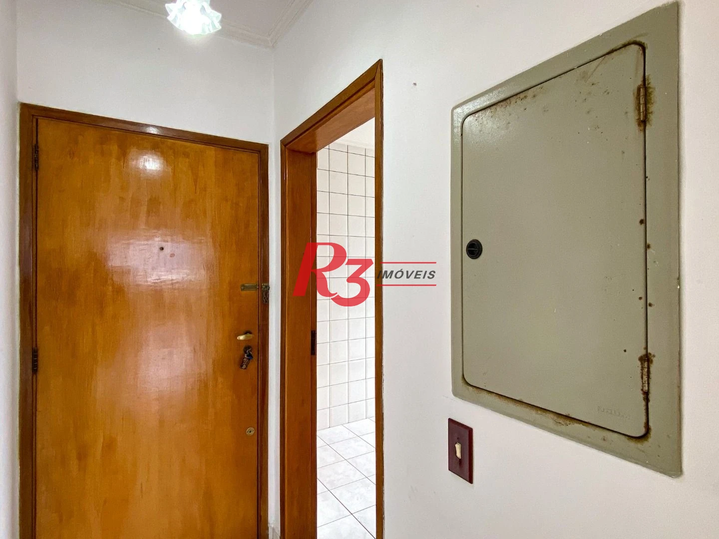 Apartamento com 2 dormitórios à venda, 111 m² por R$ 570.000,00 - Embaré - Santos/SP