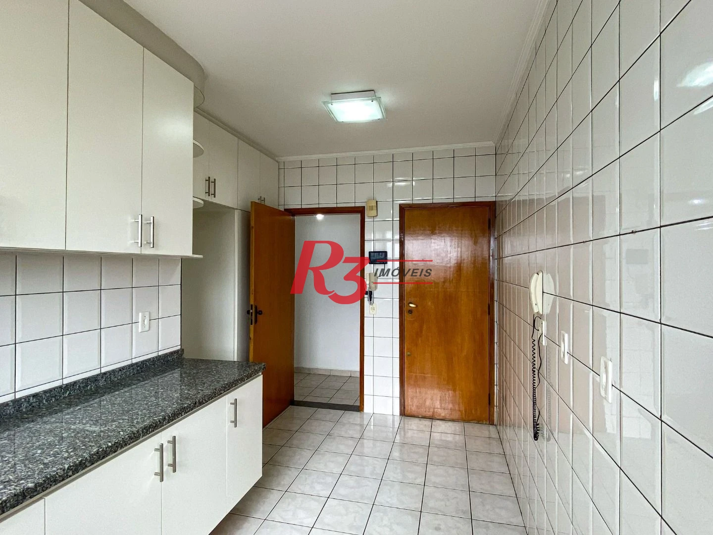 Apartamento com 2 dormitórios à venda, 111 m² por R$ 570.000,00 - Embaré - Santos/SP