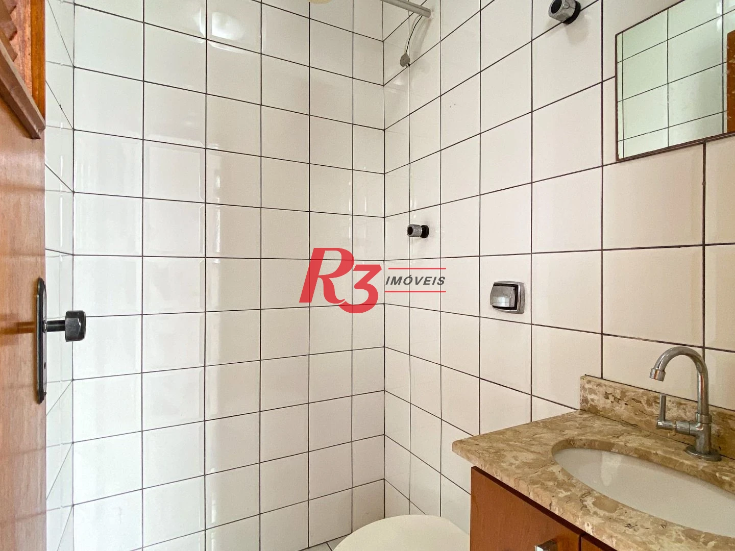 Apartamento com 2 dormitórios à venda, 111 m² por R$ 570.000,00 - Embaré - Santos/SP