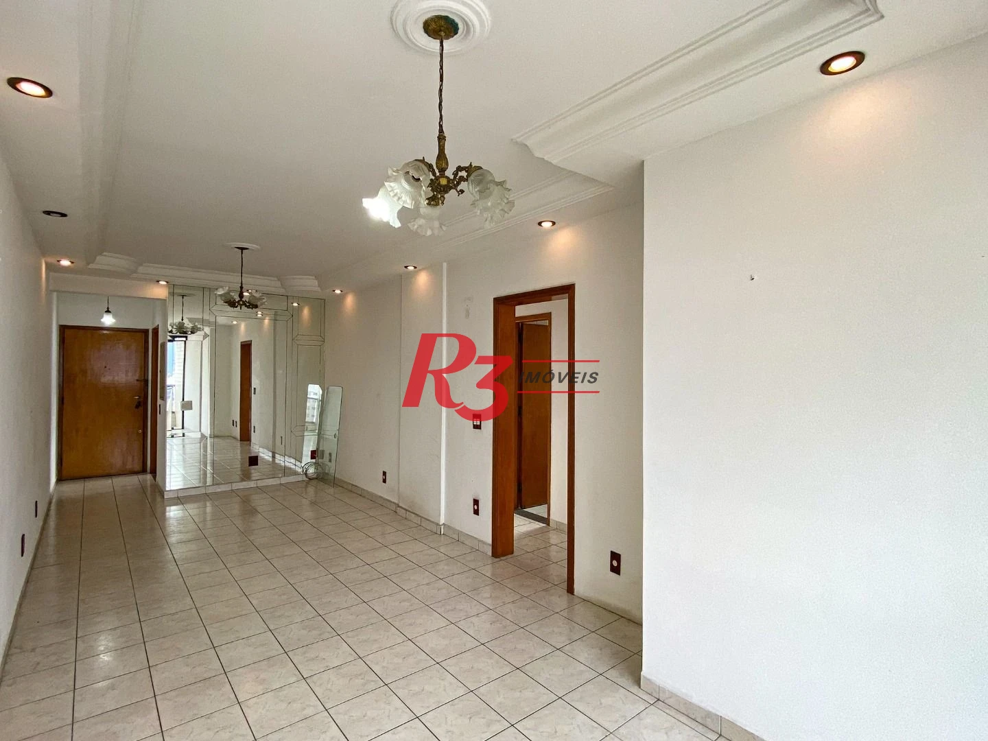 Apartamento com 2 dormitórios à venda, 111 m² por R$ 570.000,00 - Embaré - Santos/SP