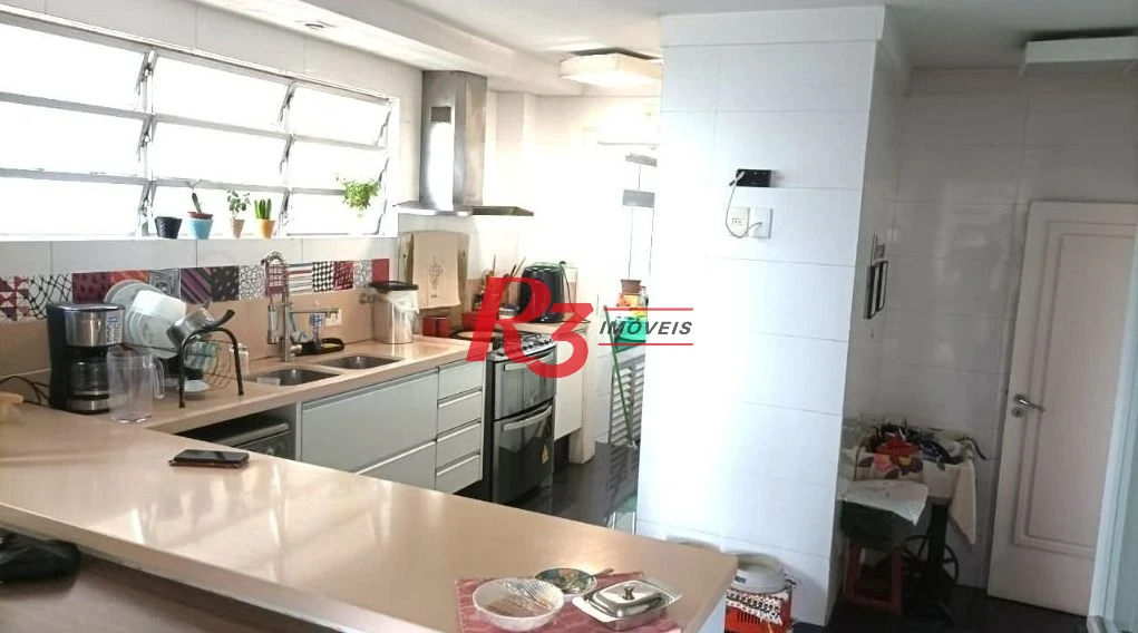 Apartamento com 3 dormitórios à venda, 260 m² por R$ 2.050.000,00 - Embaré - Santos/SP