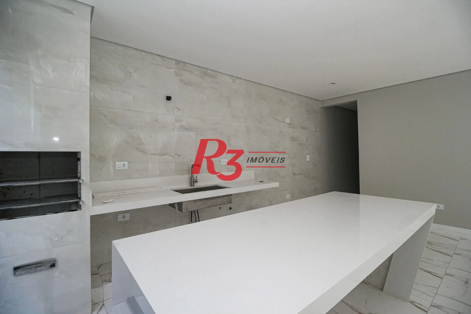 Casa com 3 dormitórios à venda, 150 m² por R$ 1.040.000,00 - Marapé - Santos/SP