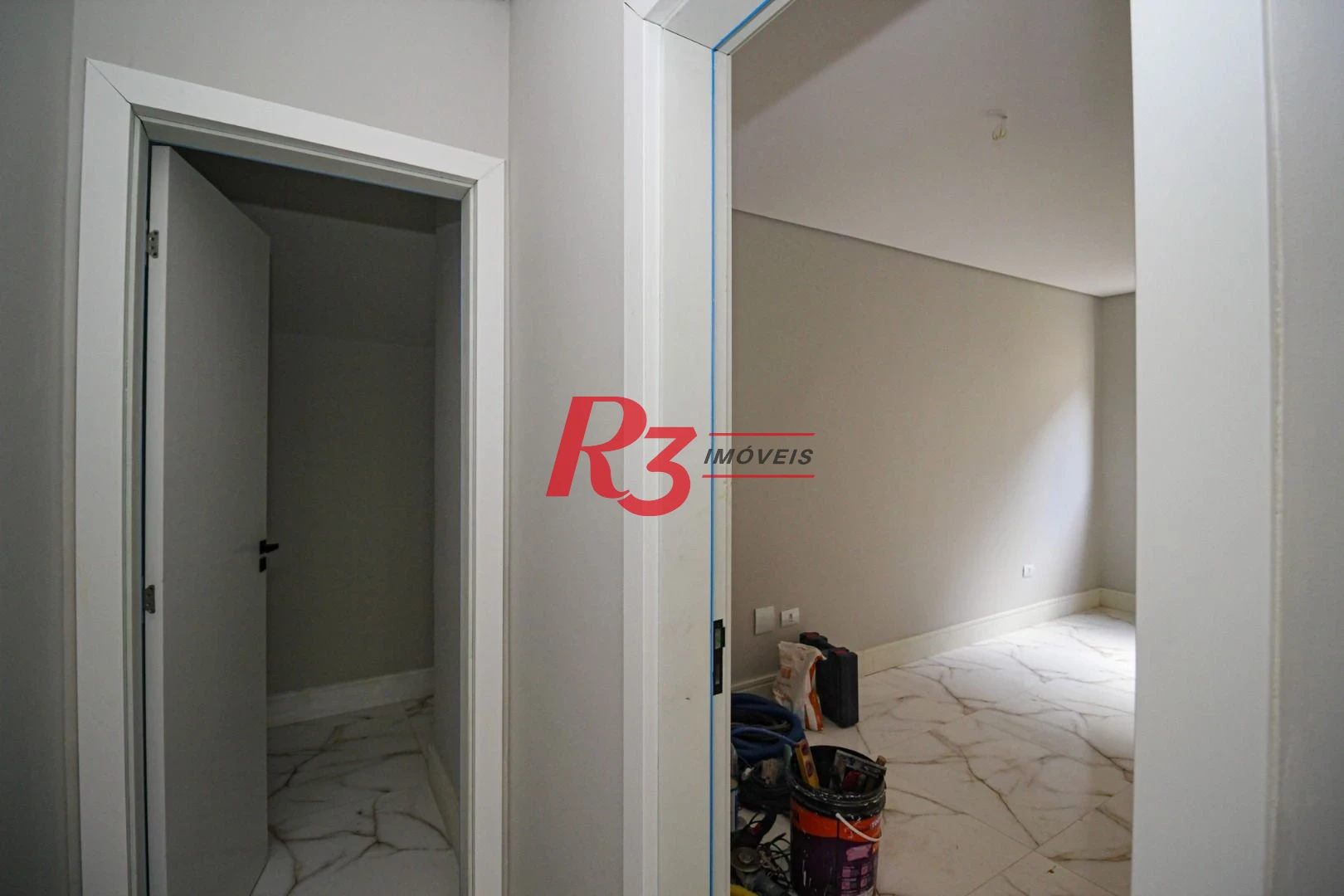 Casa com 3 dormitórios à venda, 150 m² por R$ 1.040.000,00 - Marapé - Santos/SP
