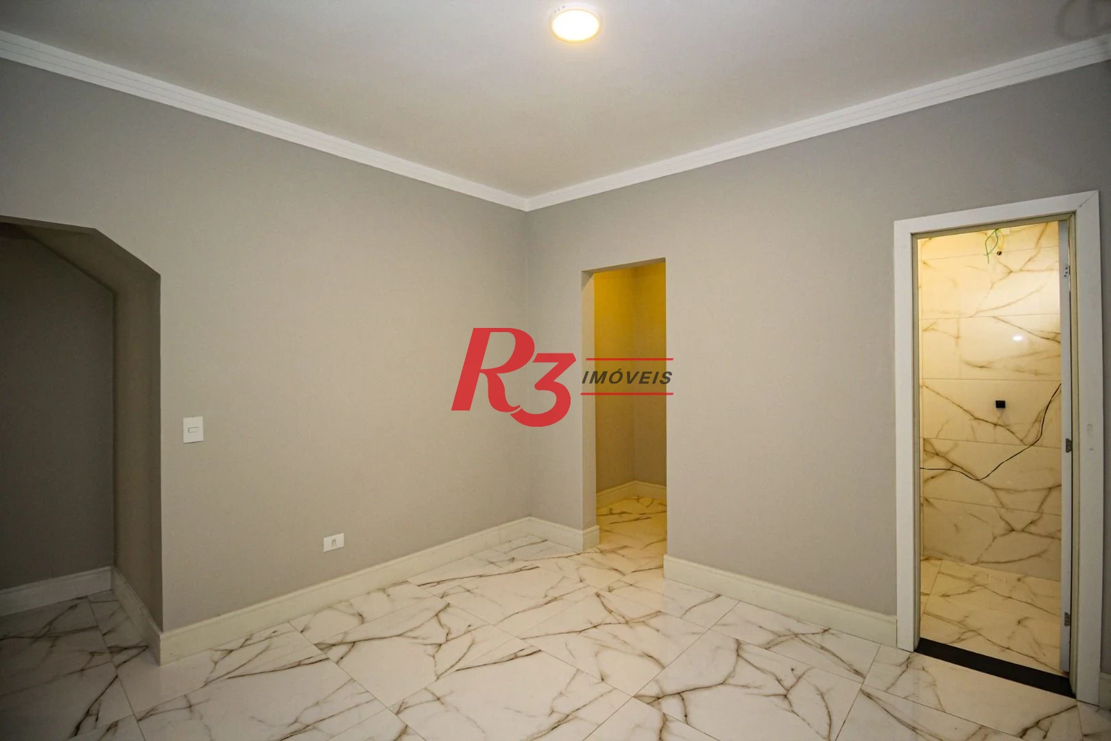Casa com 3 dormitórios à venda, 150 m² por R$ 1.040.000,00 - Marapé - Santos/SP