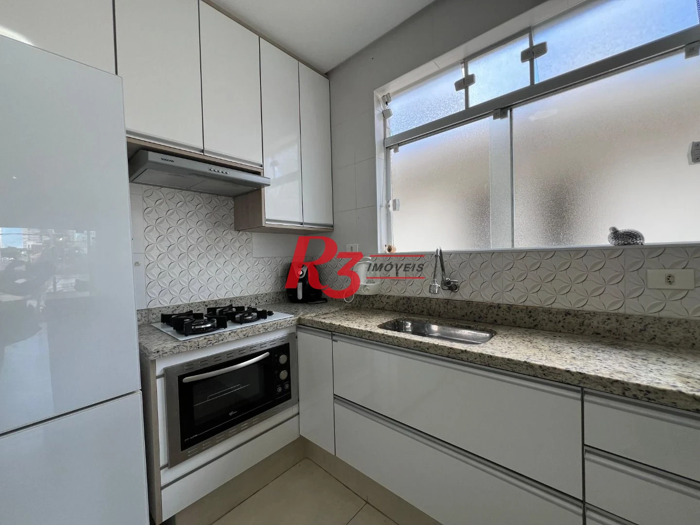 Casa com 2 dormitórios à venda, 80 m² por R$ 860.000,00 - Embaré - Santos/SP